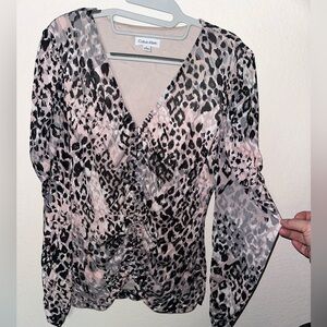 Calvin Klein Vneck Blouse Sz Large Cheetah Print